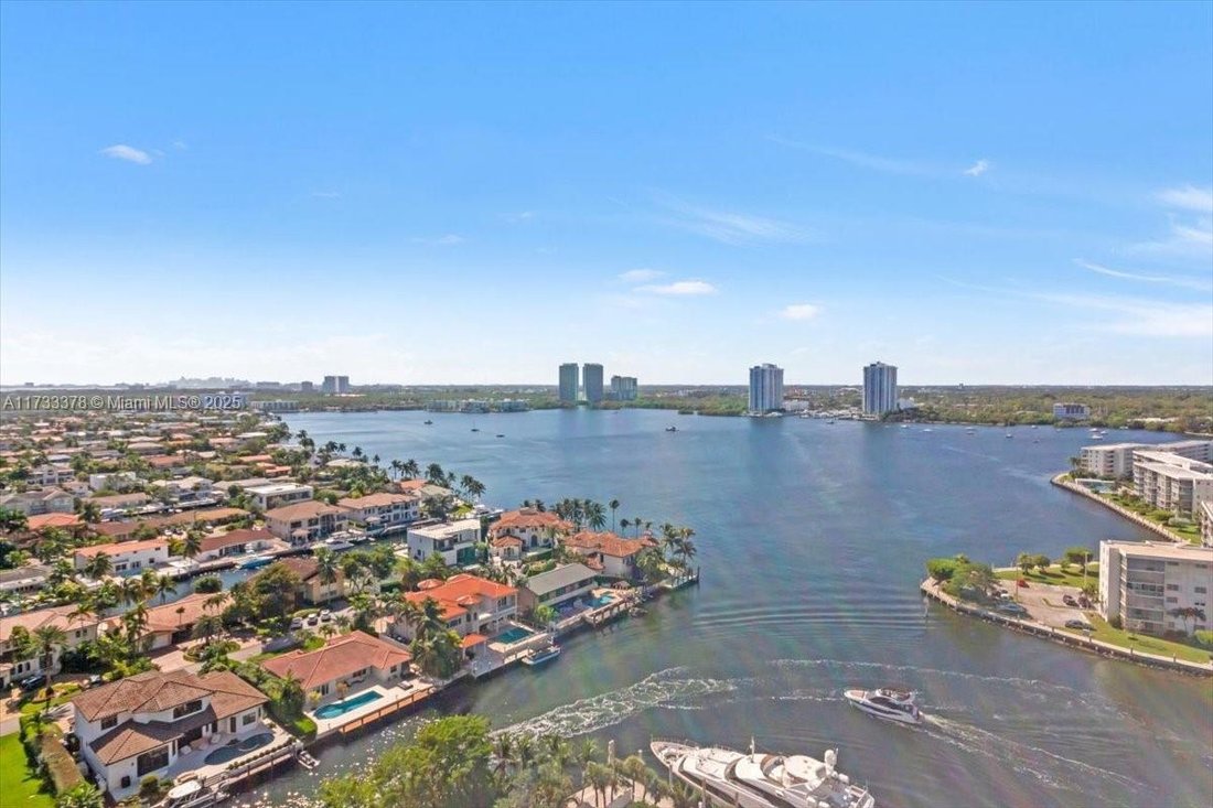 Condo in Golden Beach, Florida, United States 1 - 17203095