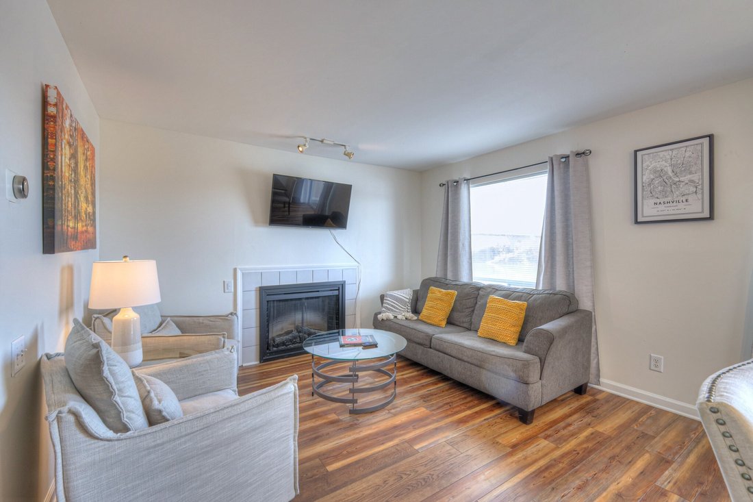 Condo in Nashville, Tennessee, United States 2 - 17200875