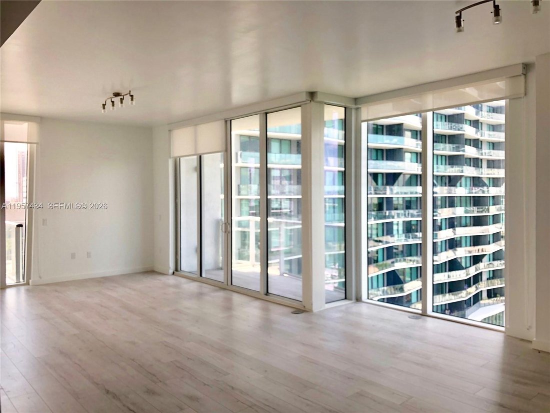 Condo in Miami, Florida, United States 5 - 17204851