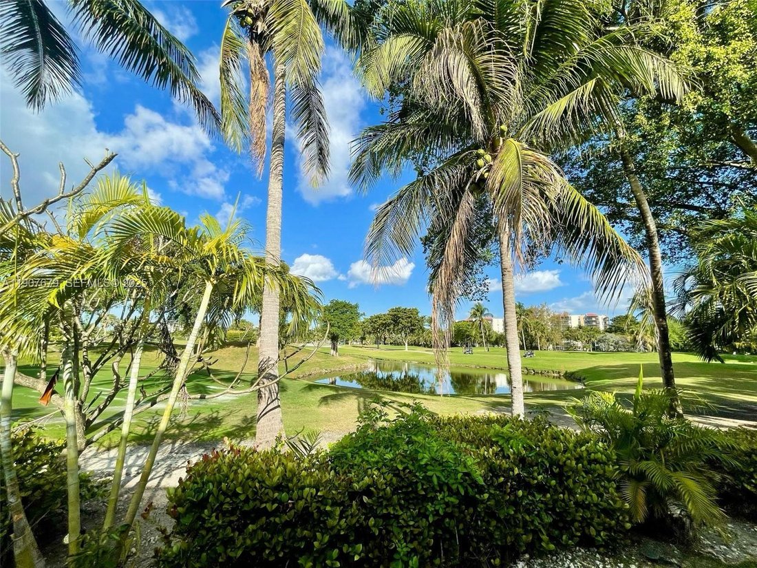 Townhouse in Aventura, Florida, United States 2 - 17202117
