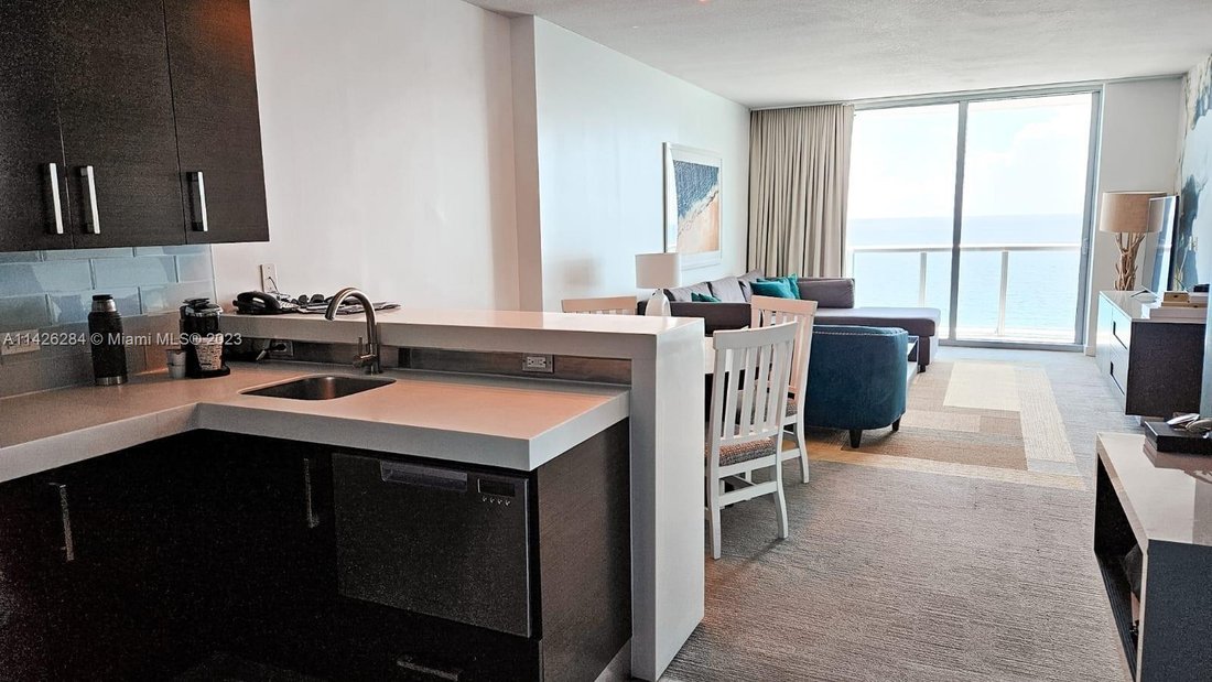 Condo in Sunny Isles Beach, Florida, United States 3 - 17203006