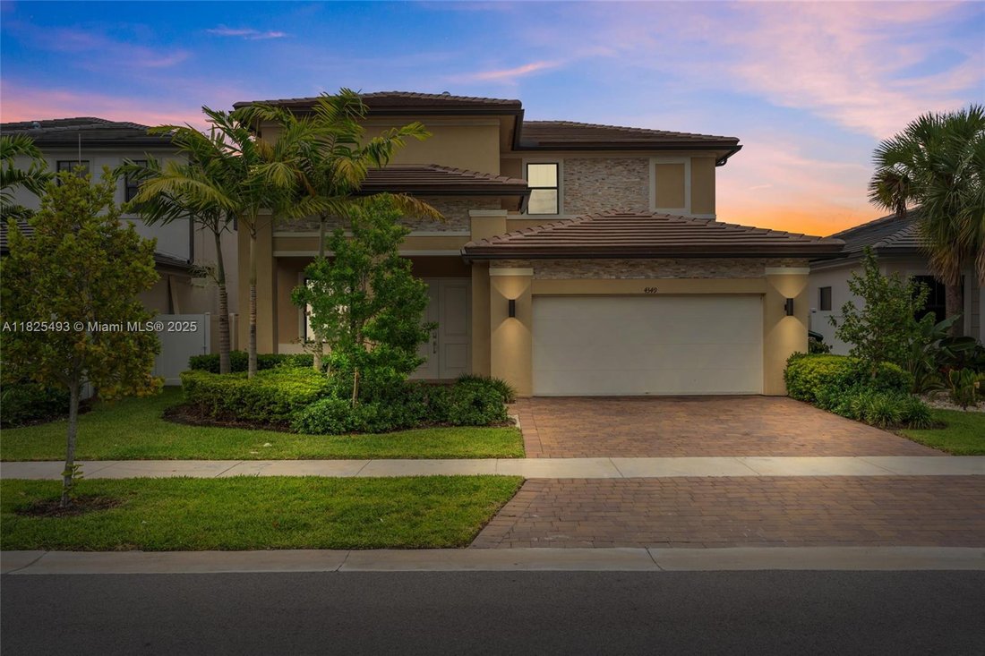 House in Miramar, Florida, United States 4 - 17205567
