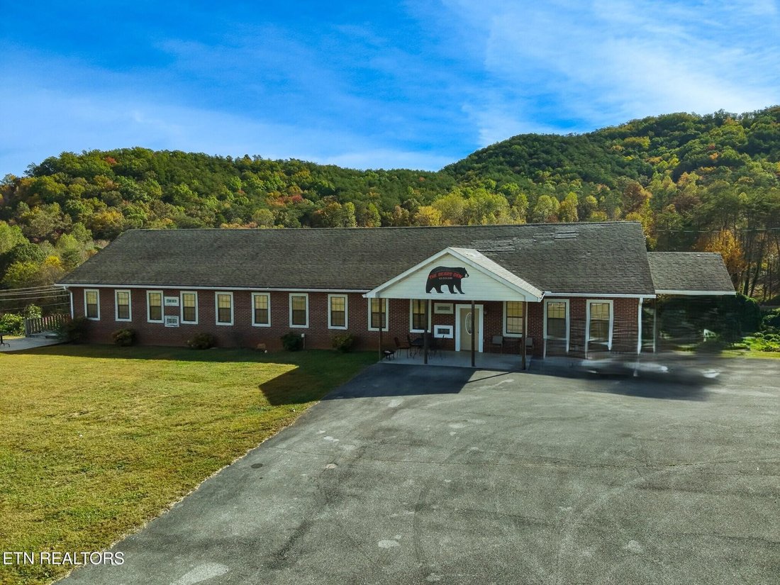 House in Tellico Plains, Tennessee, United States 1 - 17199856