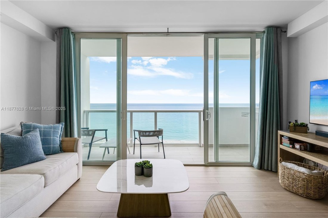 Condo in Miami Beach, Florida, United States 1 - 17202434