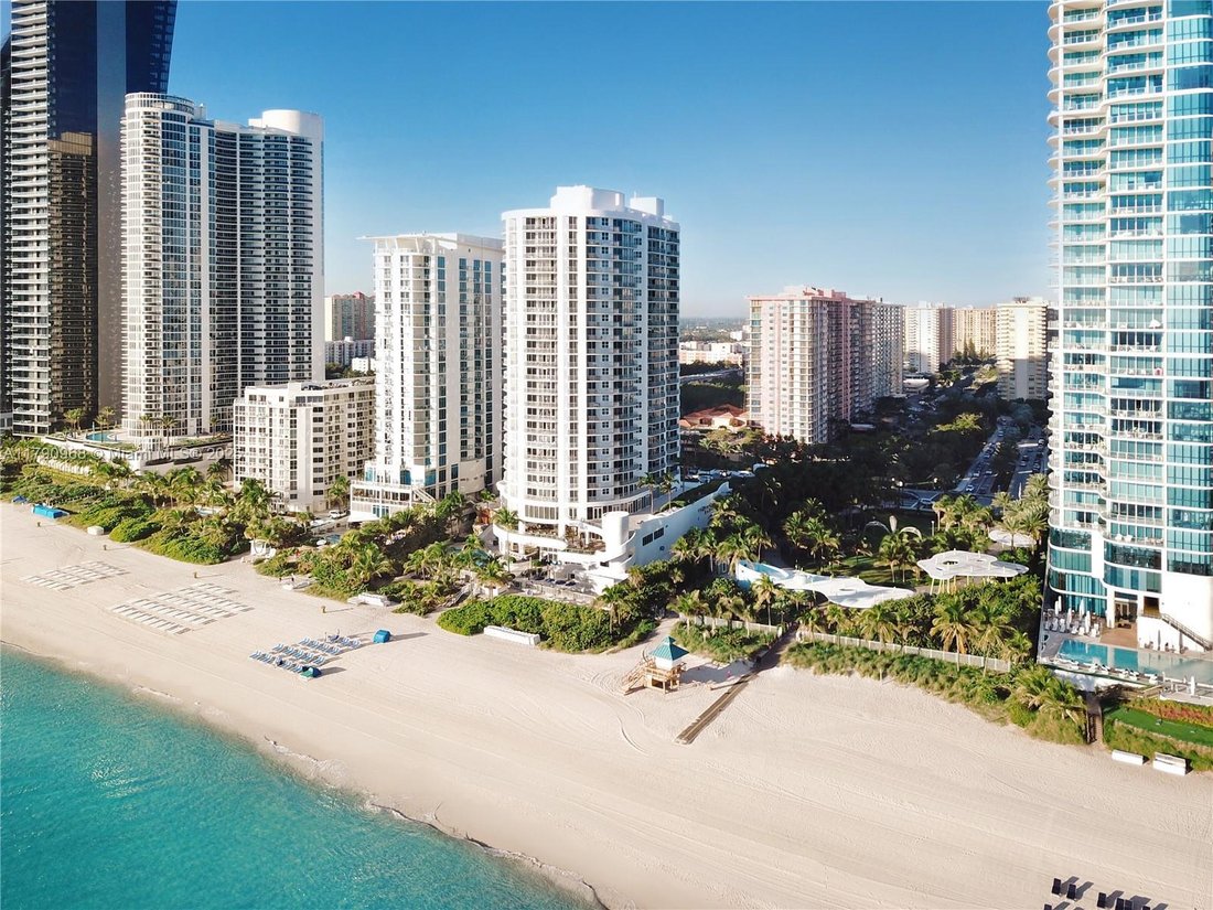 Condo in Sunny Isles Beach, Florida, United States 2 - 17202204