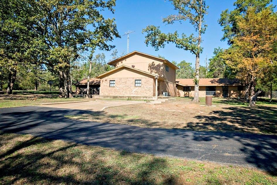 House in Athens, Texas, United States 3 - 17215176