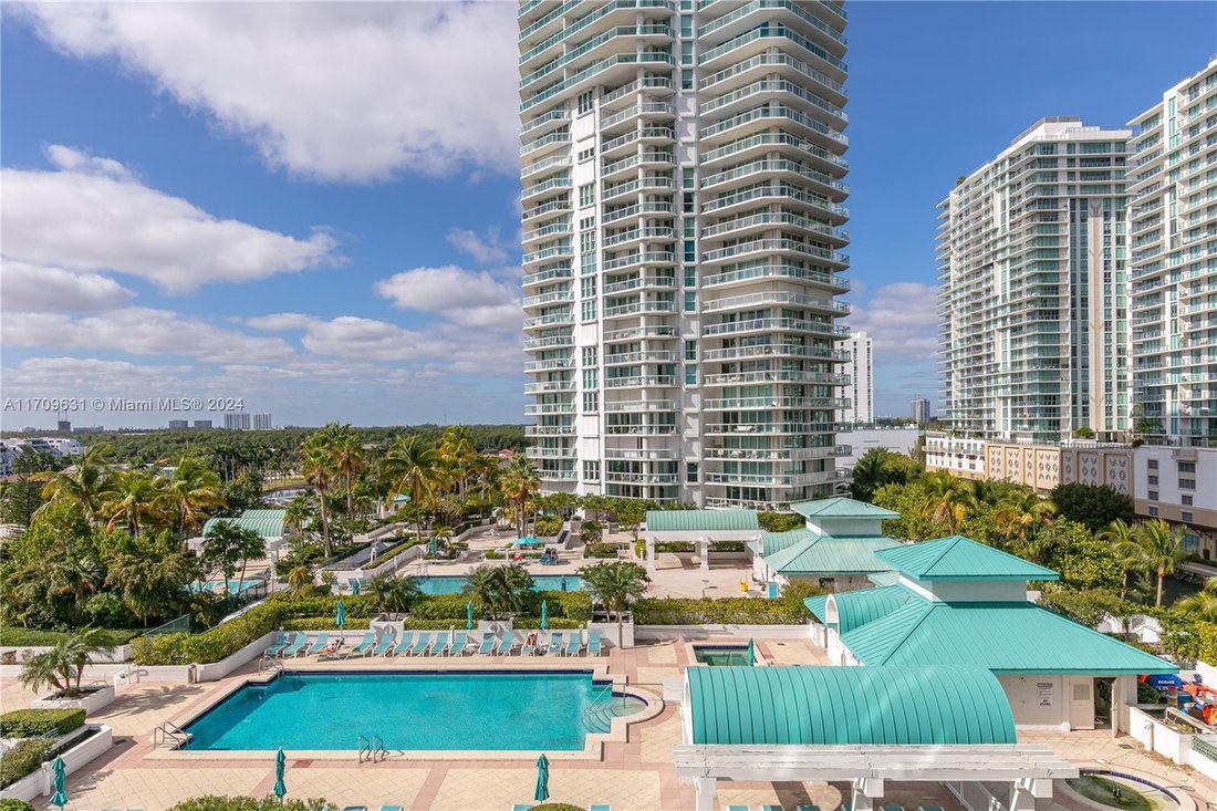 Condo in Sunny Isles Beach, Florida, United States 4 - 17202869
