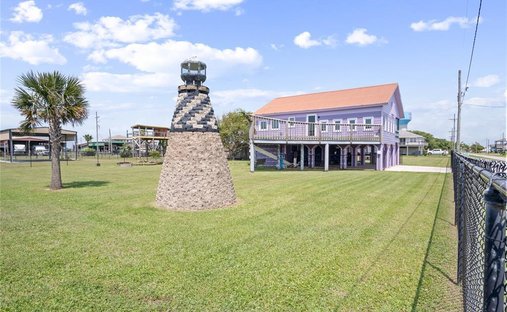 House in Bolivar Peninsula, Texas, United States 1