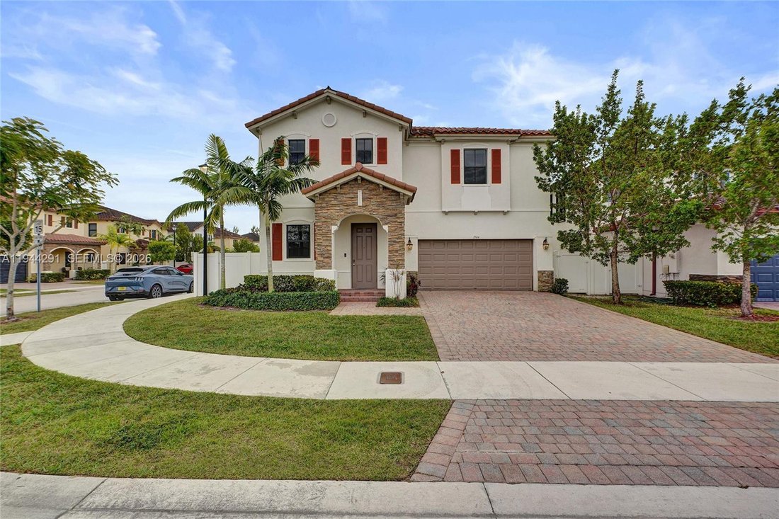 House in Miami Lakes, Florida, United States 1 - 17202501