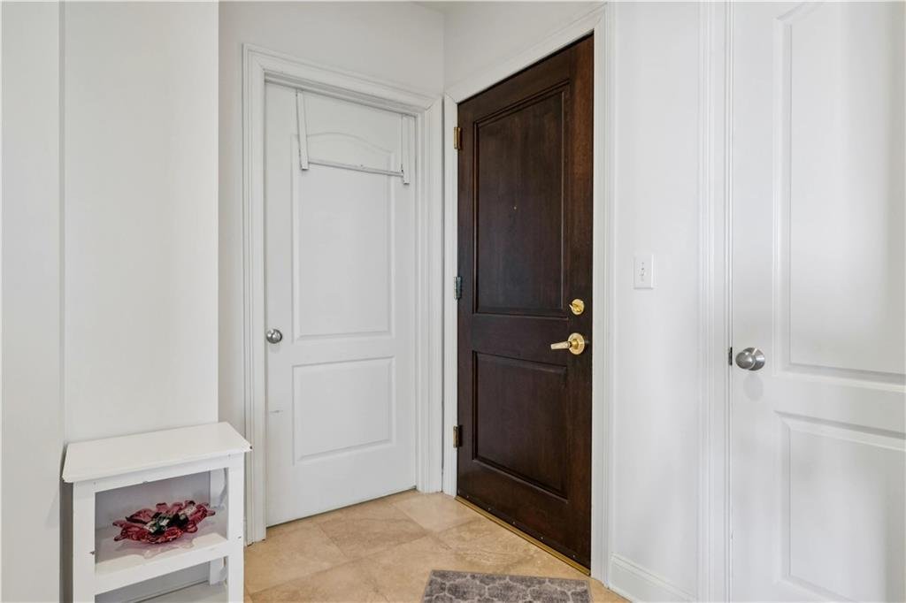 Condo in Atlanta, Georgia, United States 5 - 17199063
