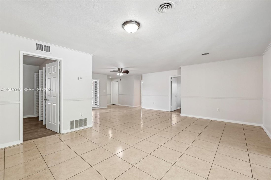 House in Boca Raton, Florida, United States 5 - 17204098