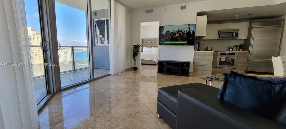 Condo in Miami, Florida, United States 1 - 17203618
