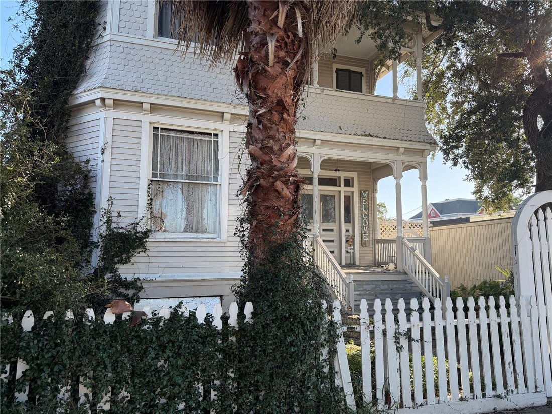 House in Galveston, Texas, United States 1 - 17209438