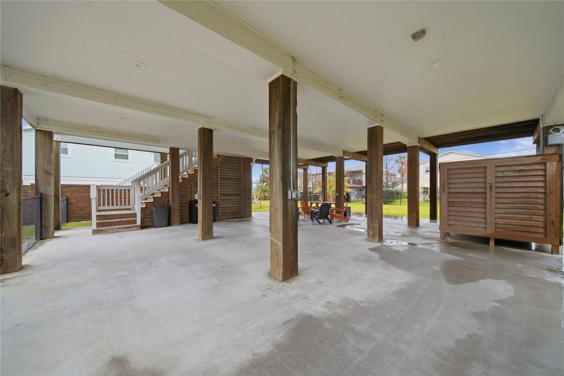 House in Galveston, Texas, United States 4 - 17206682