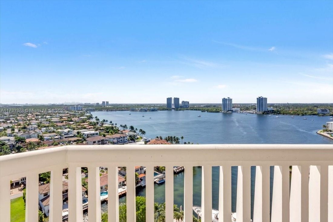 Condo in Golden Beach, Florida, United States 2 - 17203095