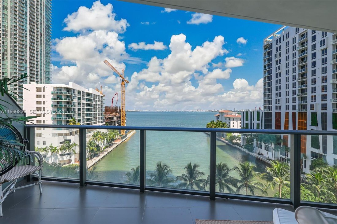 Condo in Miami, Florida, United States 5 - 17203229