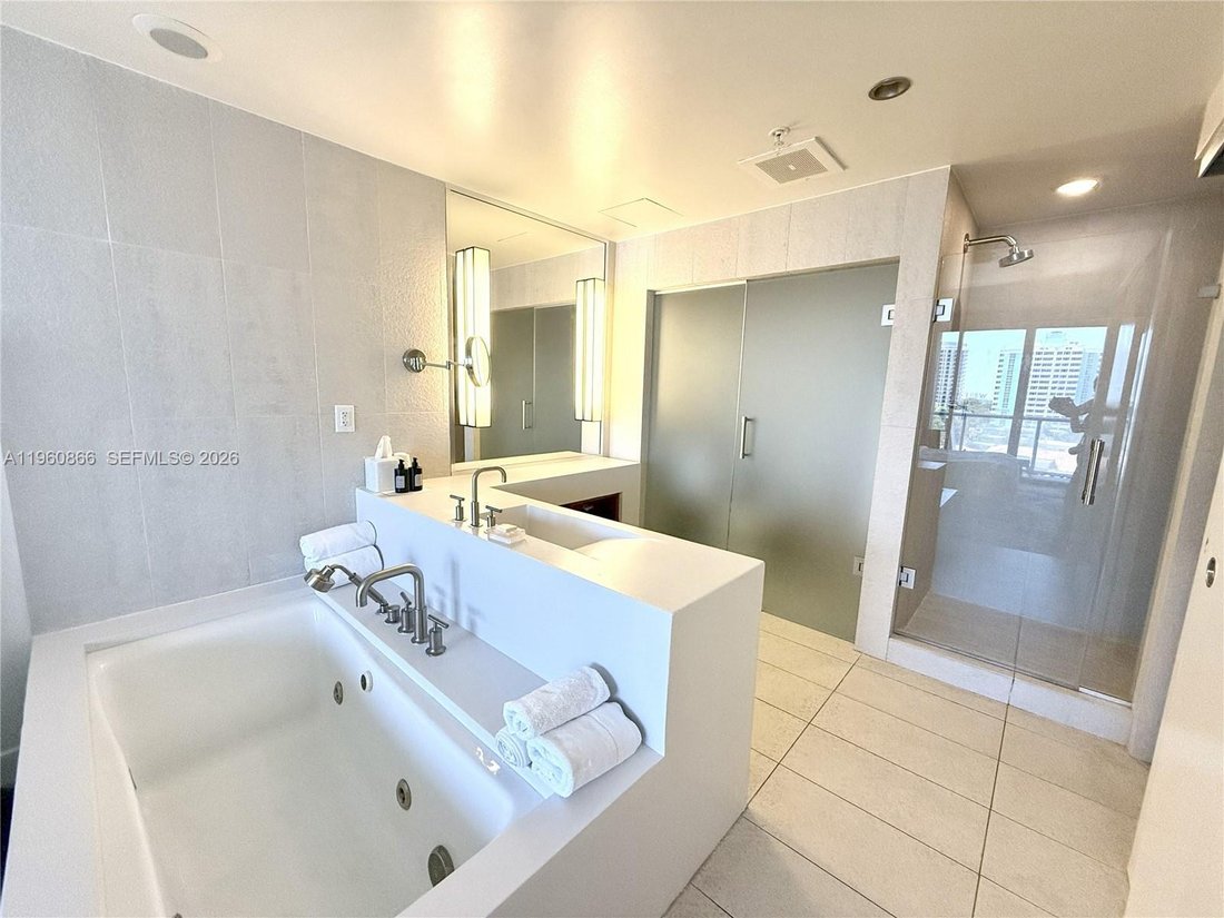 Condo in Fort Lauderdale, Florida, United States 5 - 17202451
