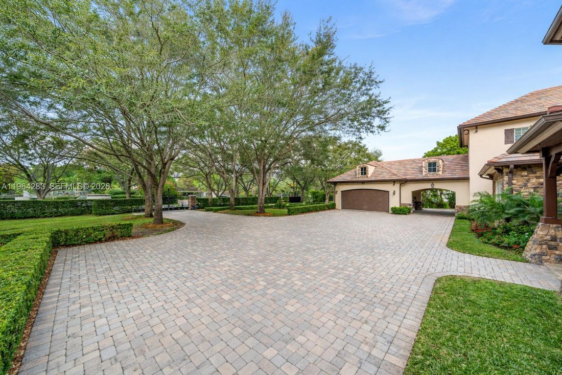 House in Miami, Florida, United States 5 - 17202431