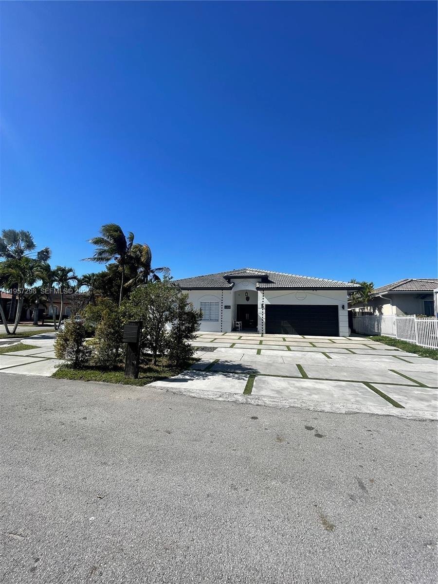 House in Miami, Florida, United States 2 - 17205879