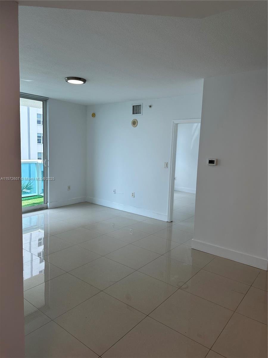 Condo in Bal Harbour, Florida, United States 5 - 17202641
