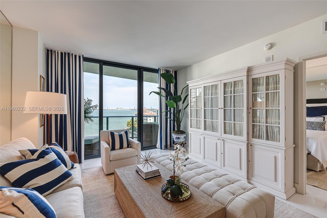 Condo in Miami, Florida, United States 3 - 17203229