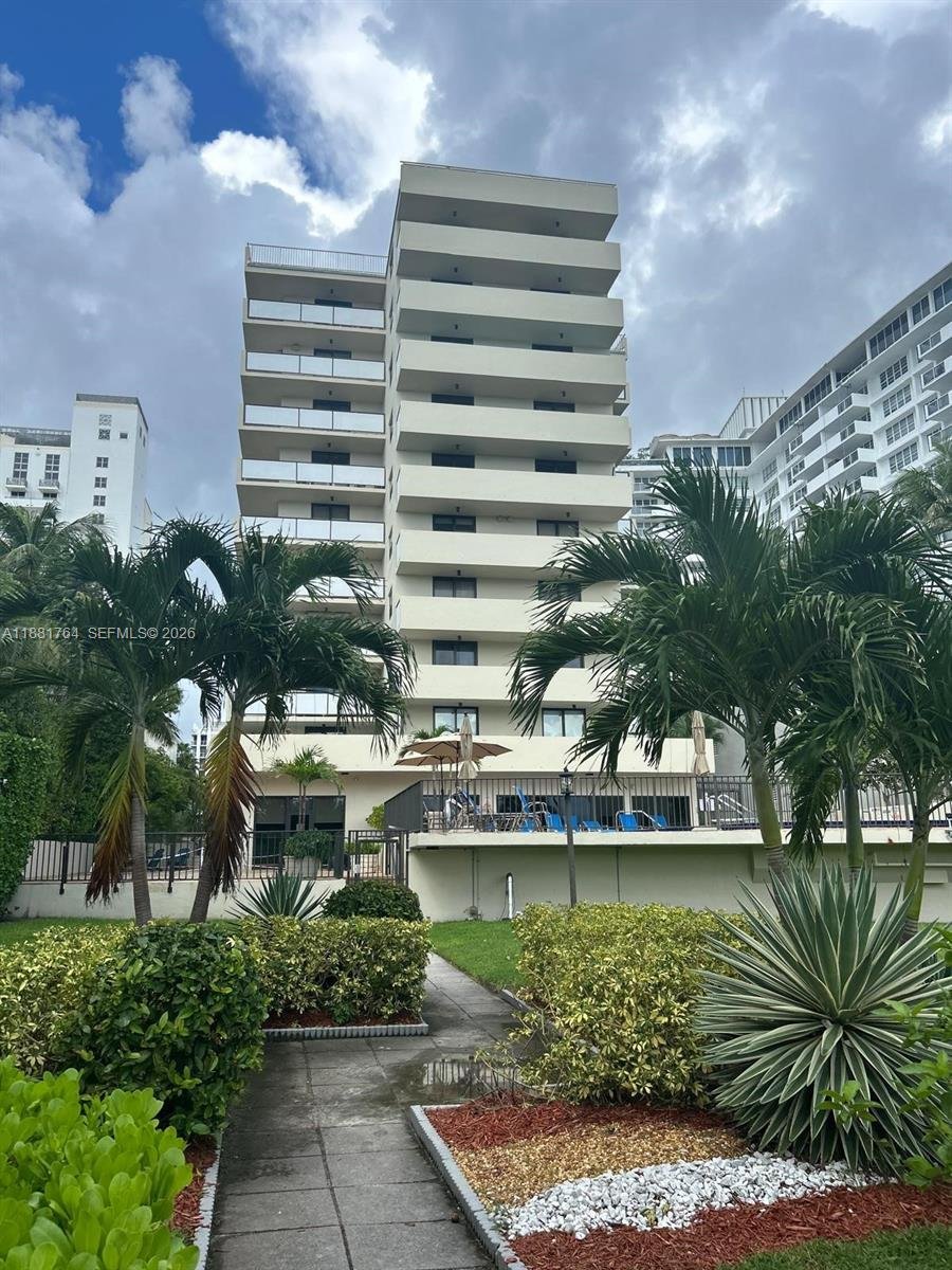 Condo in Miami Beach, Florida, United States 3 - 17202100
