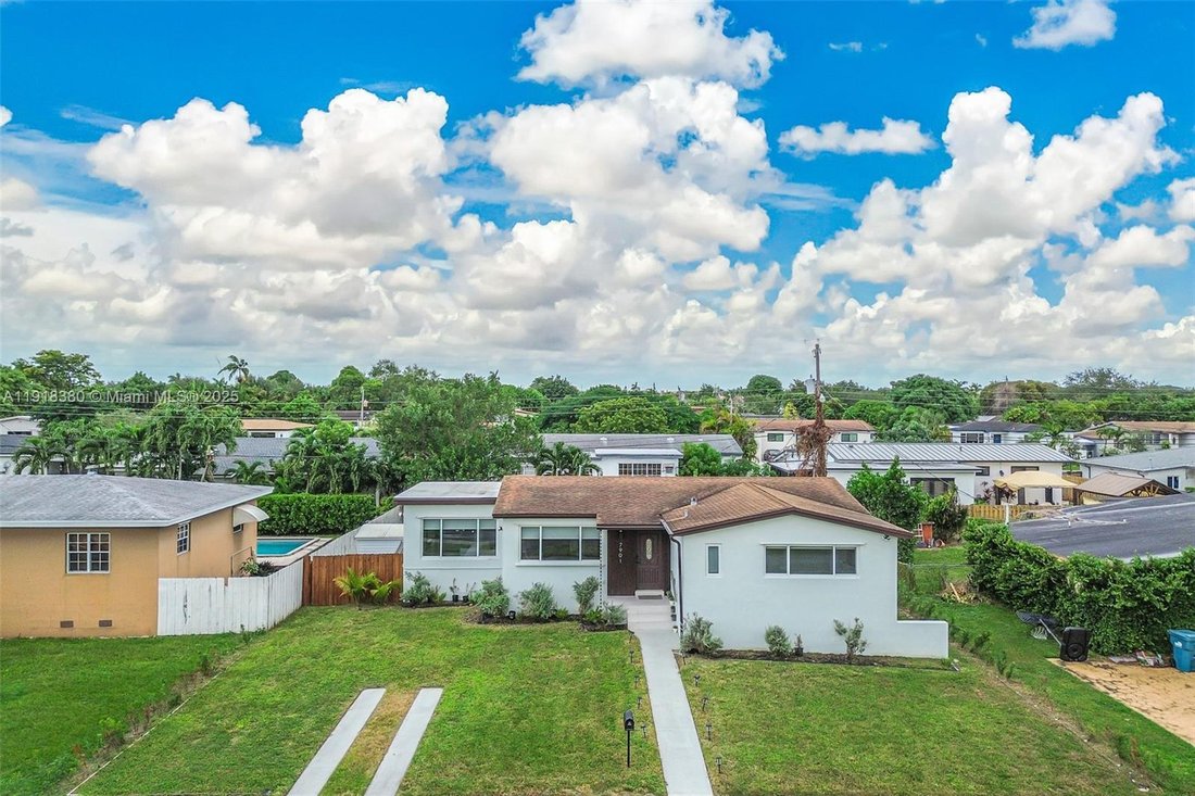 House in Miami, Florida, United States 3 - 17203300
