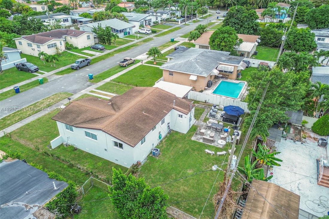 House in Miami, Florida, United States 5 - 17203300