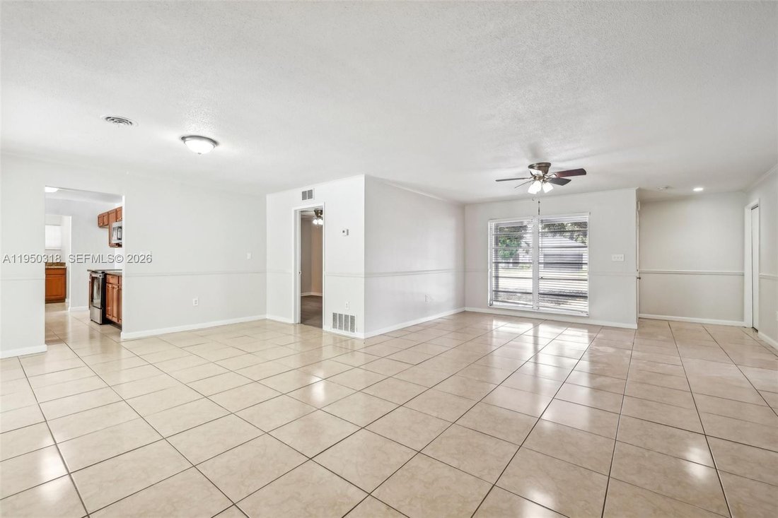 House in Boca Raton, Florida, United States 4 - 17204098