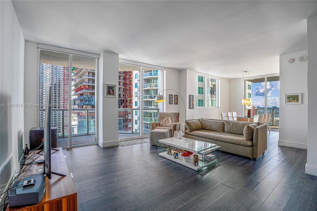 Condo in Miami, Florida, United States 2 - 17205283