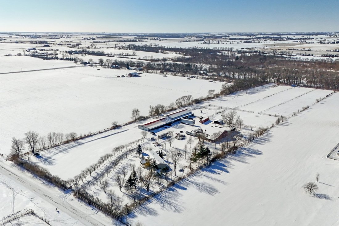 House in Beecher, Illinois, United States 4 - 17204886