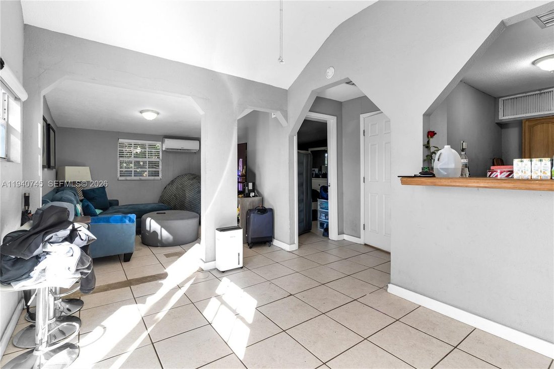 House in Miami, Florida, United States 4 - 17202954