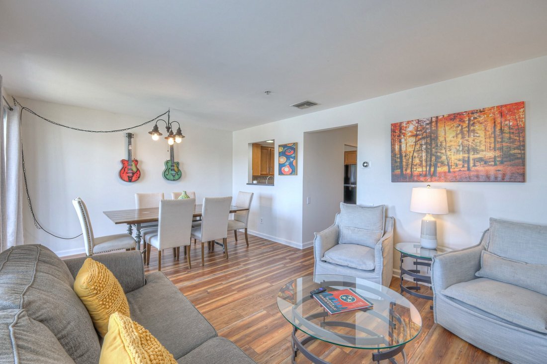 Condo in Nashville, Tennessee, United States 1 - 17200875