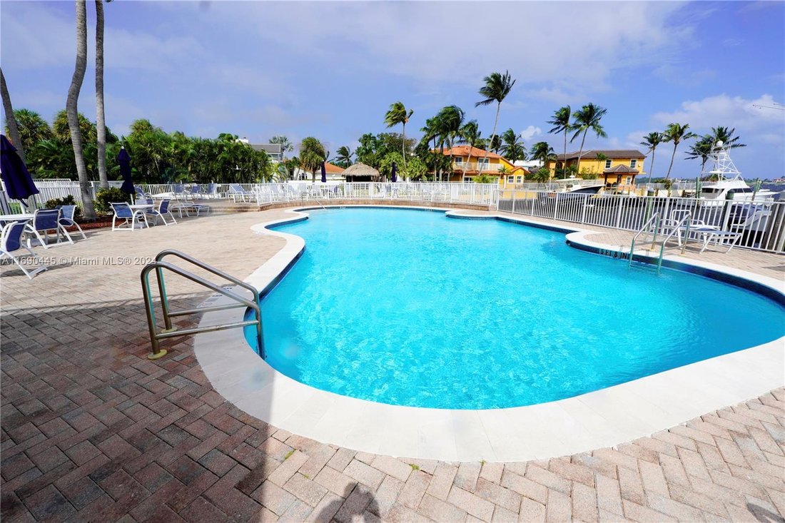 Townhouse in Boynton Beach, Florida, United States 5 - 17201980