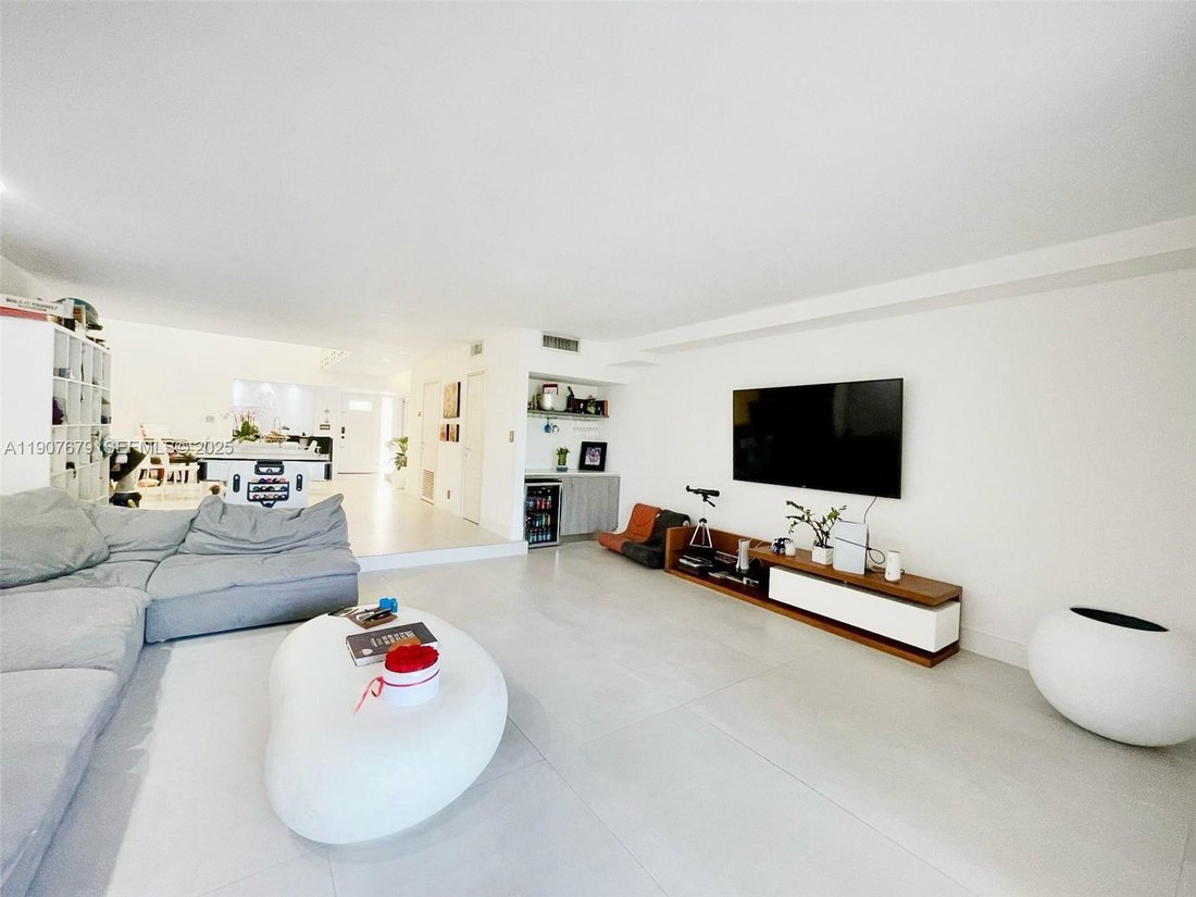 Townhouse in Aventura, Florida, United States 3 - 17202117