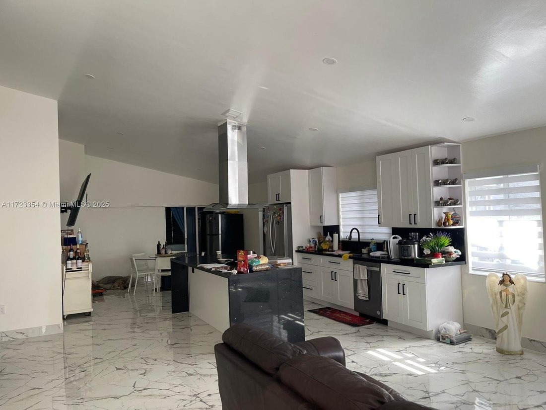 House in Miami, Florida, United States 3 - 17205529