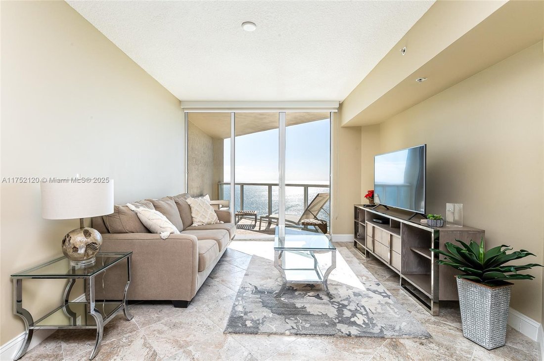 Condo in Sunny Isles Beach, Florida, United States 2 - 17205475