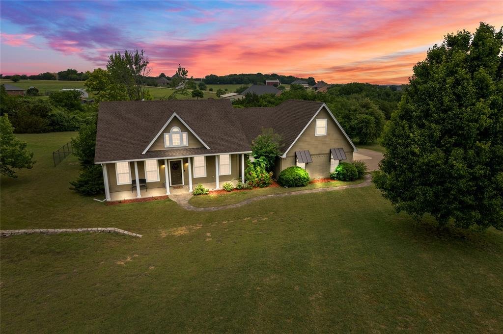 House in Cresson, Texas, United States 1 - 17212714