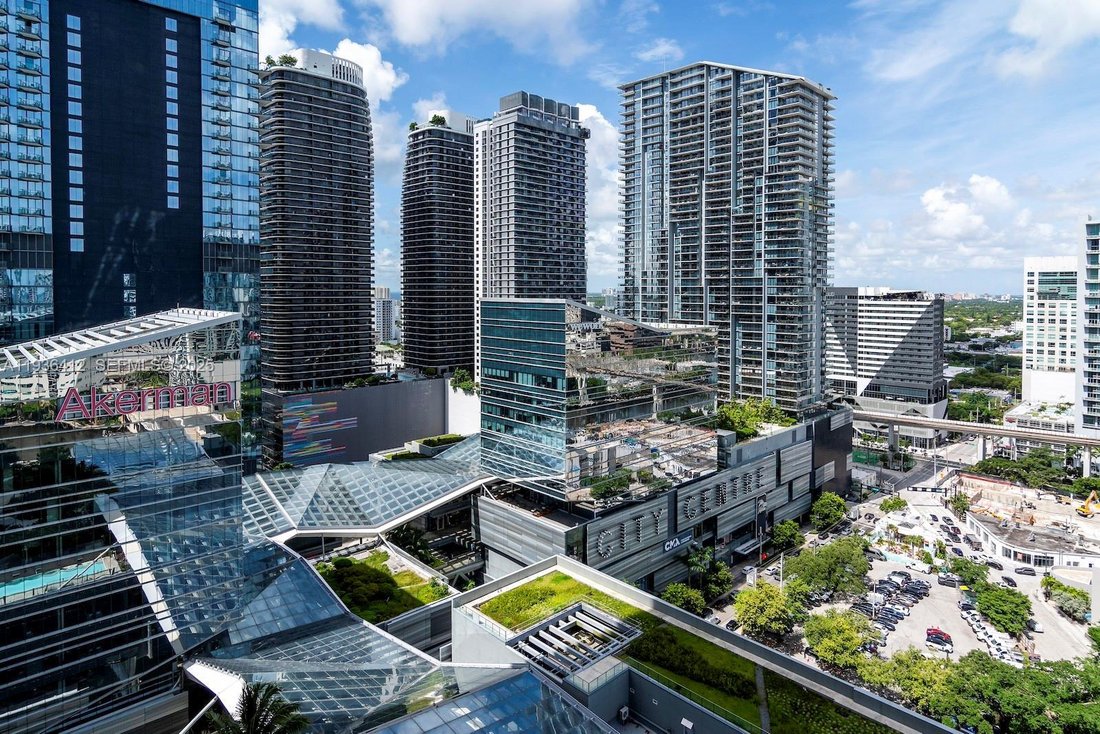 Condo in Miami, Florida, United States 5 - 17205516