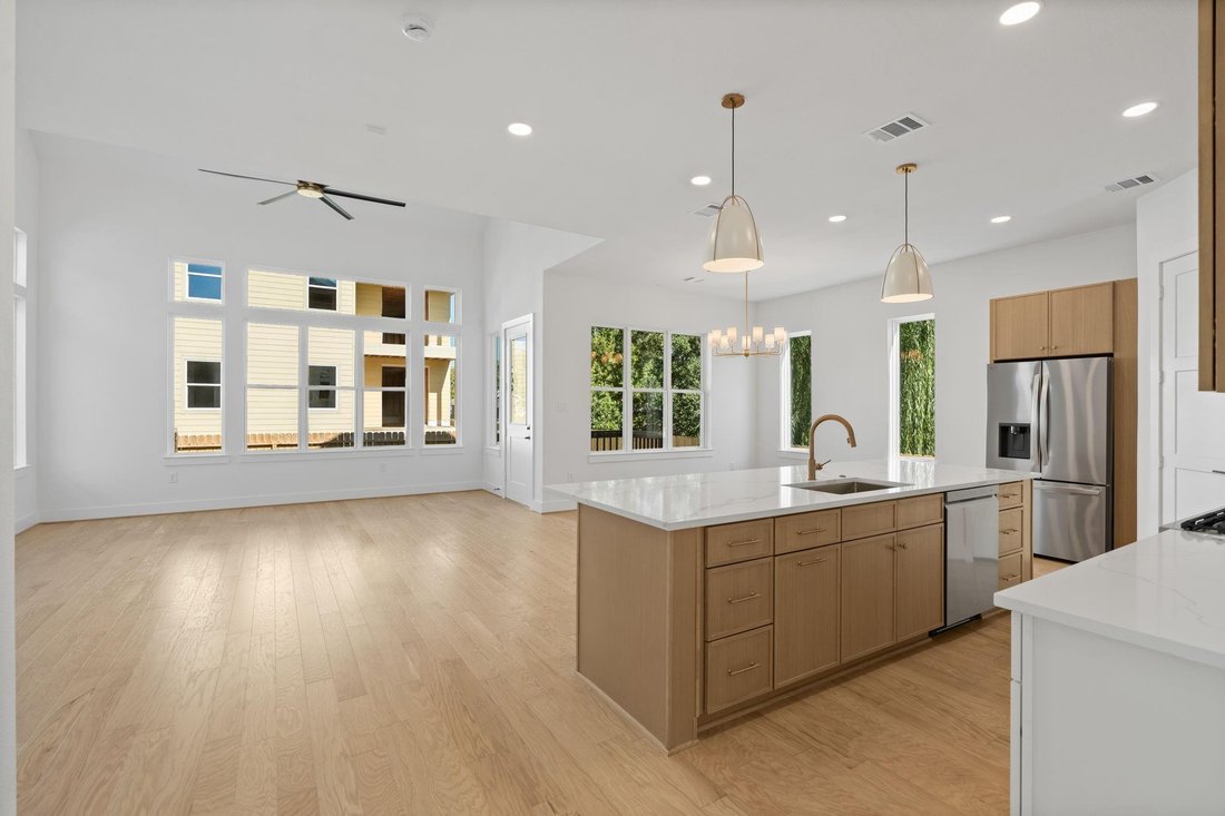 House in Houston, Texas, United States 5 - 17207189