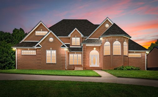 House in Indian Mound, Tennessee, United States 1