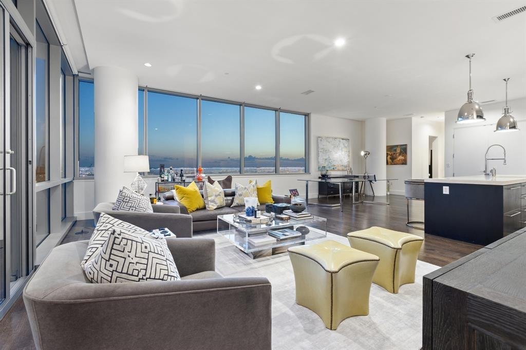 Condo in Dallas, Texas, United States 5 - 17212368