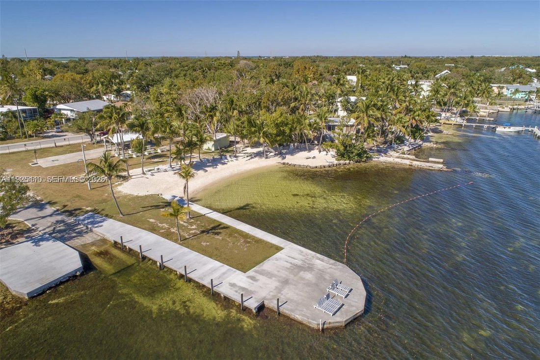 House in Key Largo, Florida, United States 3 - 17206003