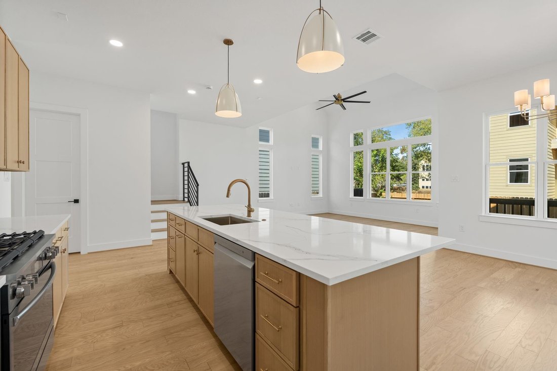 House in Houston, Texas, United States 3 - 17207189
