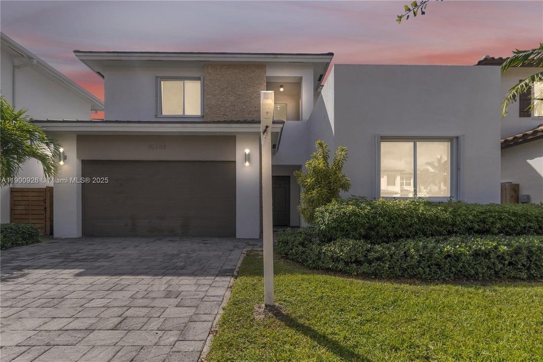 House in Miami, Florida, United States 1 - 17203324