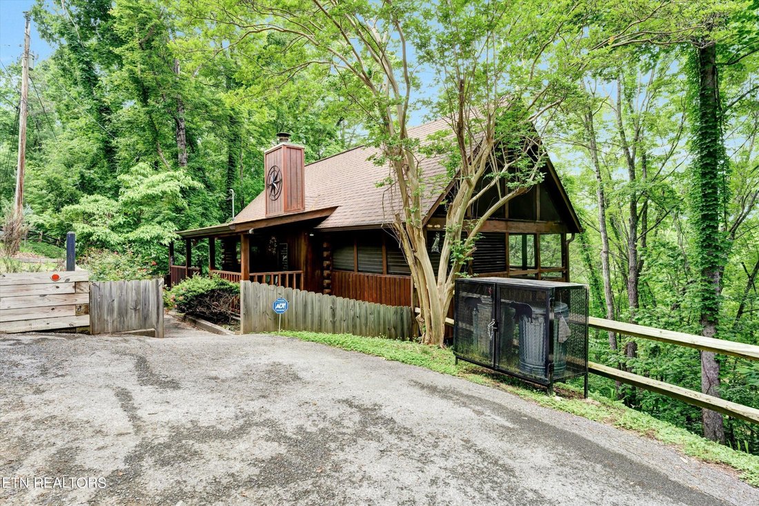 House in Sevierville, Tennessee, United States 1 - 17199673