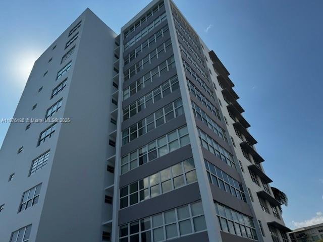 Condo in Bal Harbour, Florida, United States 1 - 17202942