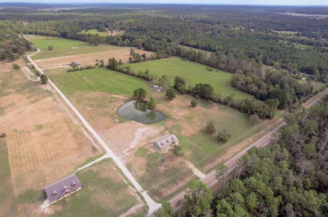 House in Groveton, Texas, United States 2 - 17207682