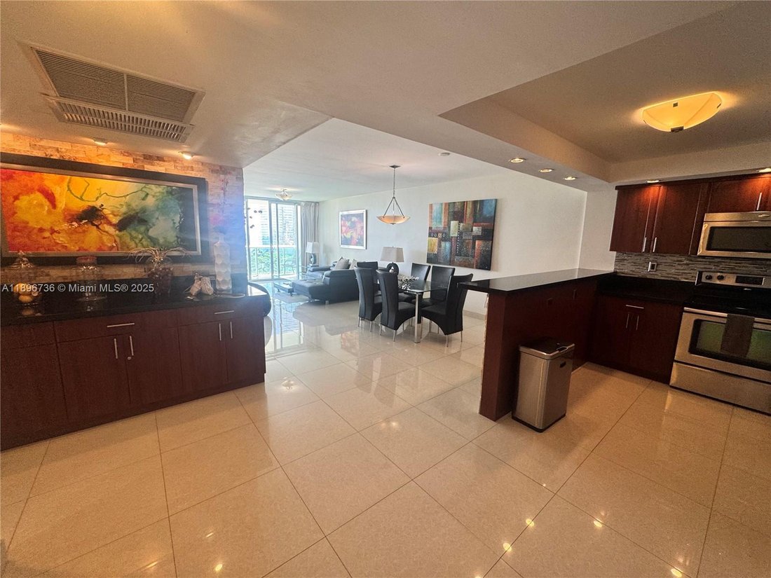 Condo in Sunny Isles Beach, Florida, United States 2 - 17208468