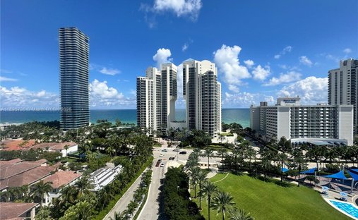 Condo in Sunny Isles Beach, Florida, United States 1